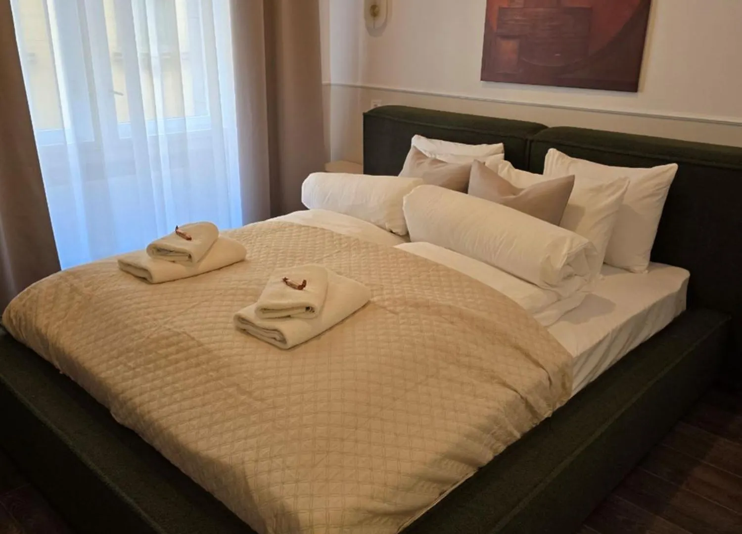 V15 Luxury Apartments In The Heart Of Budapest Hungary